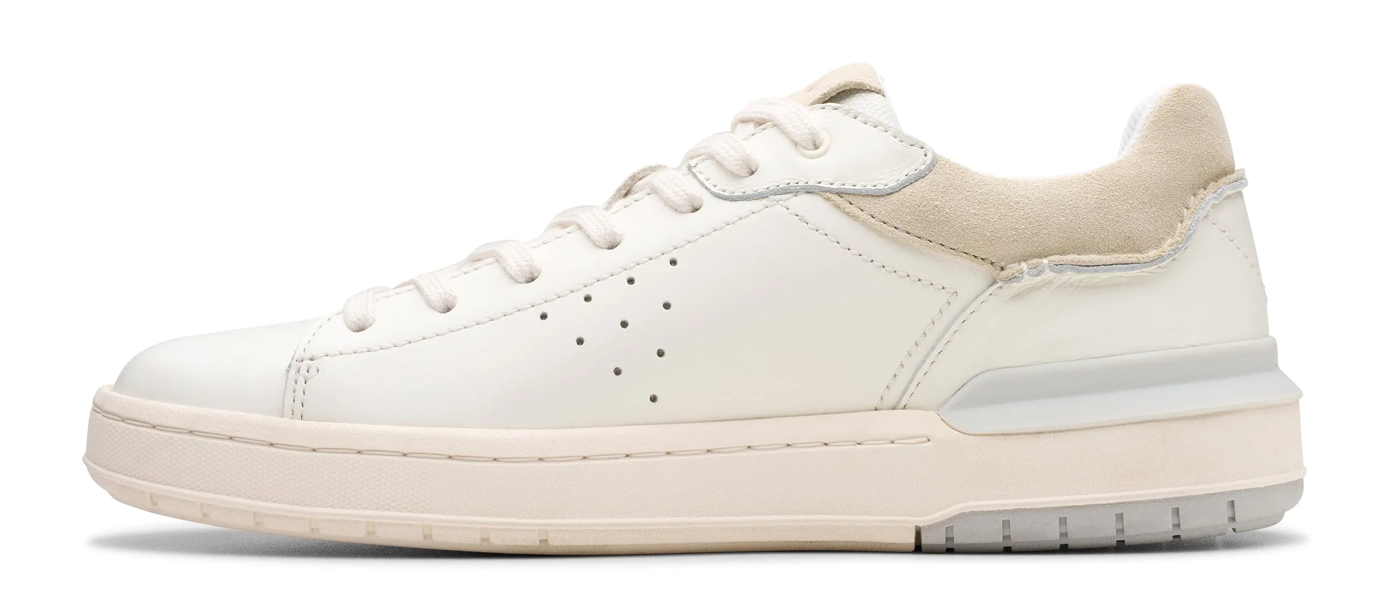 Men's Clarks Courtlite2 Run – Retro Sneaker with Modern Comfort CLARKS