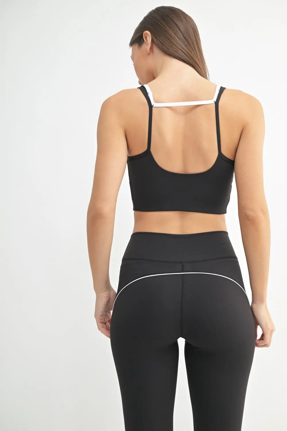 Mono B Gina Cut Out Sports Bra – ContourFlex Bra with Cut Out Back and Thick Straps MONO B
