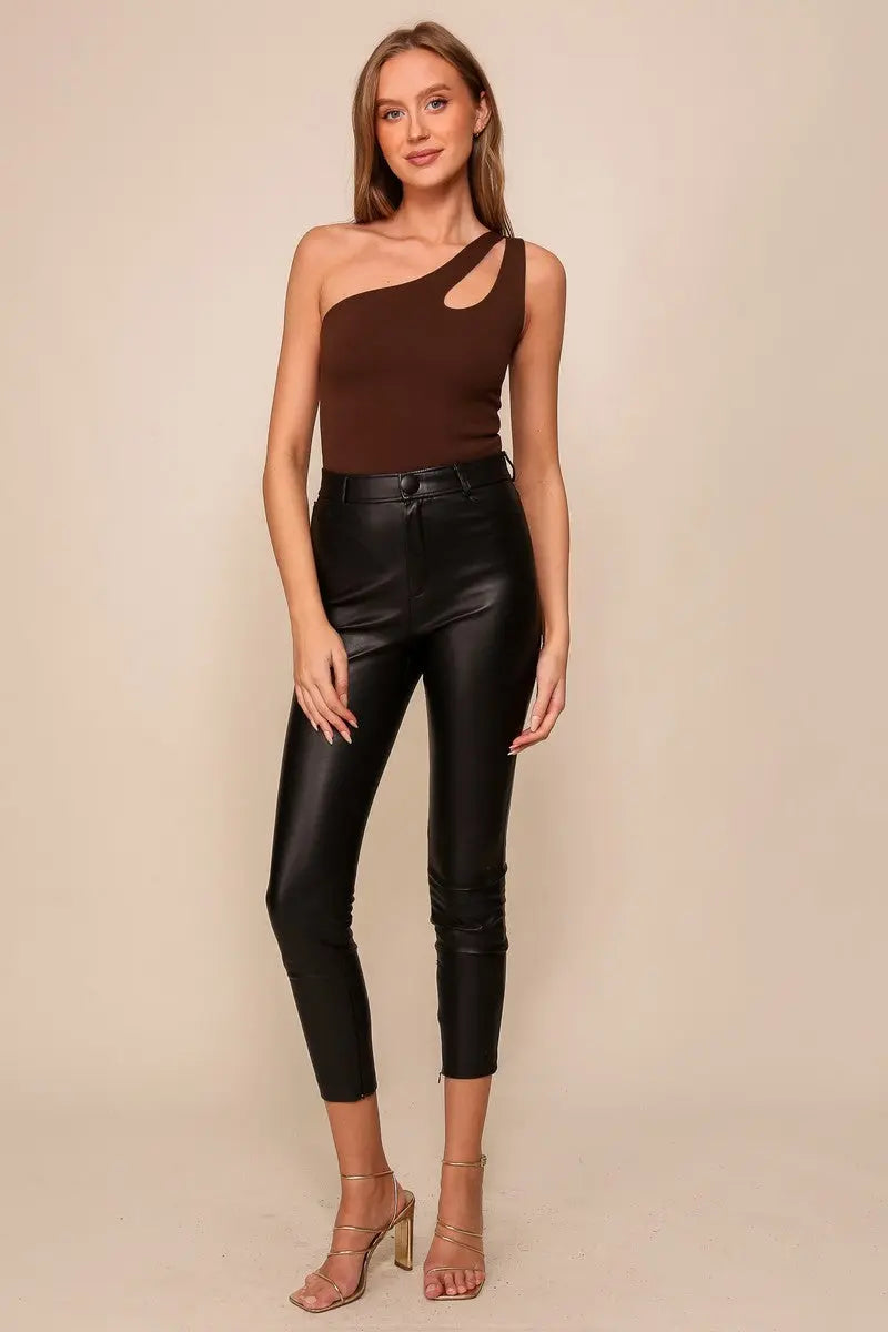 Timing Inc. Carrie One Shoulder Bodysuit – Sleek, Chic & Statement-Making TIMING INC