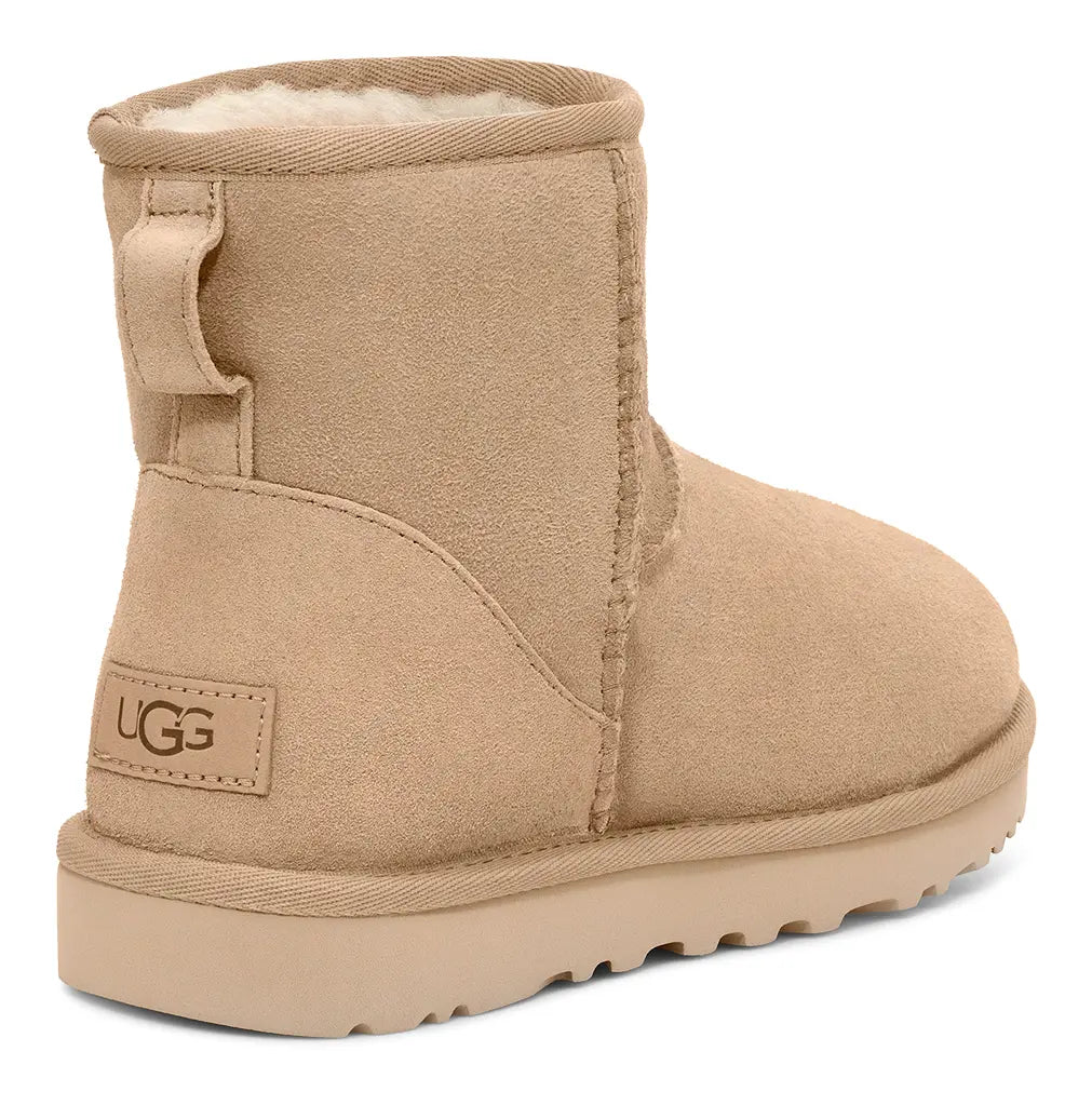 Women’s UGG Classic Mini II – Iconic Comfort & Effortless Style UGG