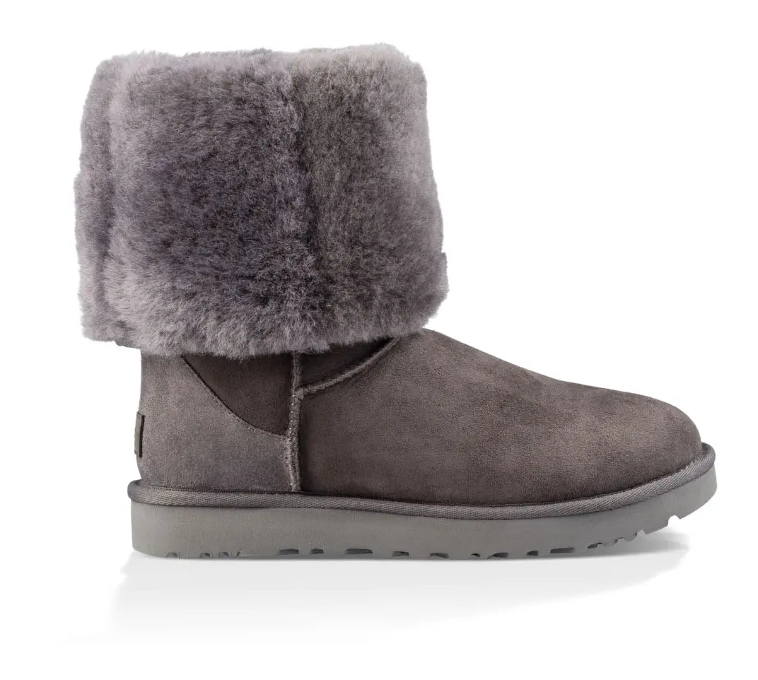 Women’s UGG Classic Tall II – Timeless Comfort & Style UGG