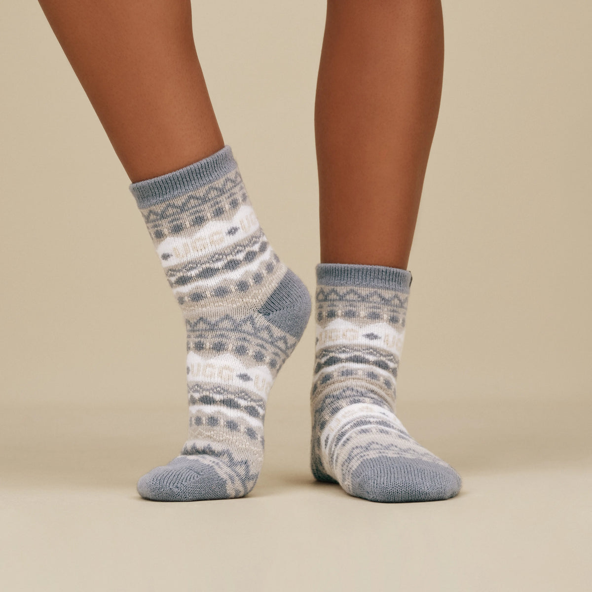 Women’s UGG Cressida Cozy Quarter Socks – Plush Comfort with Signature Style Product variant