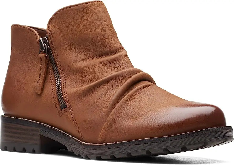 Women's Clarks Clarkwell Zip – Effortless Style with Everyday Comfort CLARKS