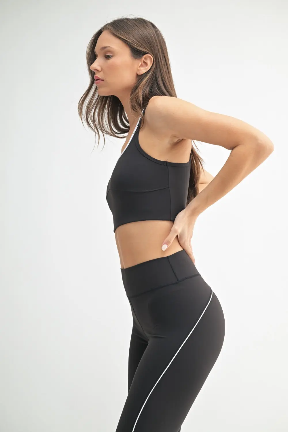 Mono B Gina Cut Out Sports Bra – ContourFlex Bra with Cut Out Back and Thick Straps MONO B