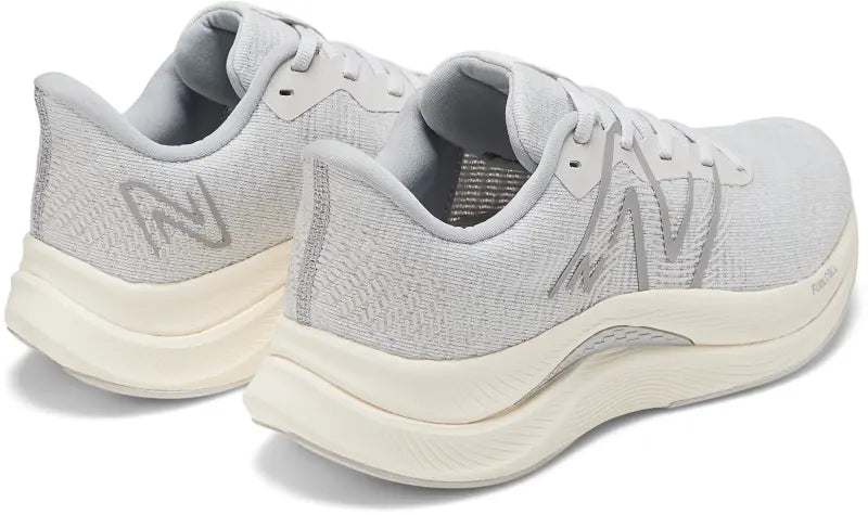 Women's New Balance FuelCell Propel v4 – Speed, Energy & Comfort