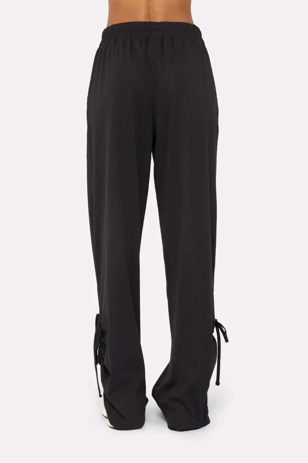 Mono B Wide Leg Pants – Sustainable, High-Waisted & Effortlessly Chic MONO B
