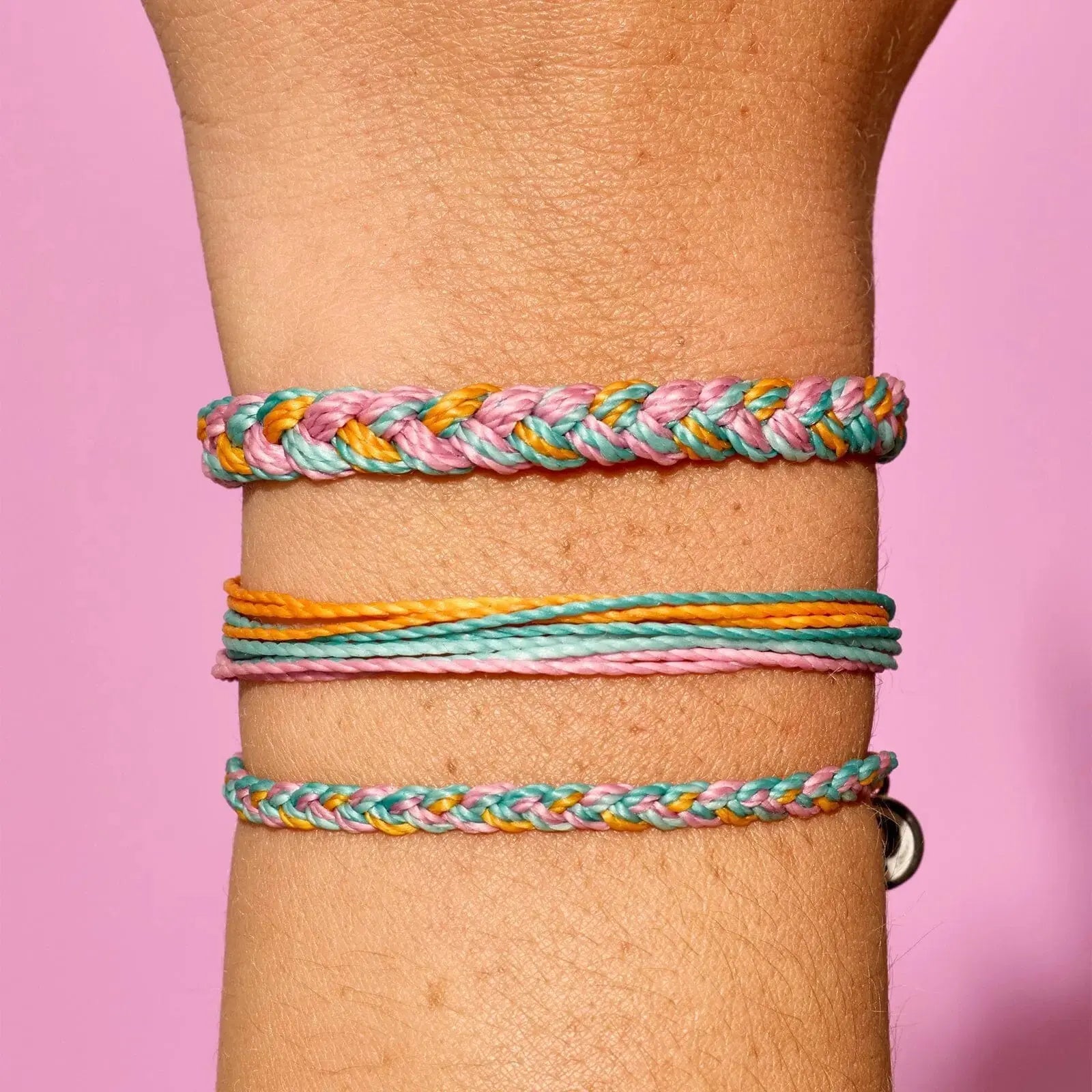 Pura Vida Original Bracelet – A Handcrafted, Waterproof Essential PURA VIDA BRACELETS