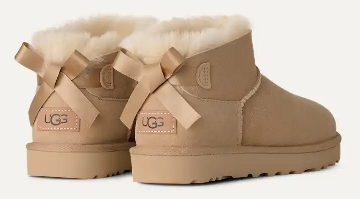 Women's UGG Ultra Mini Bailey Bow – Iconic Comfort with a Feminine Touch