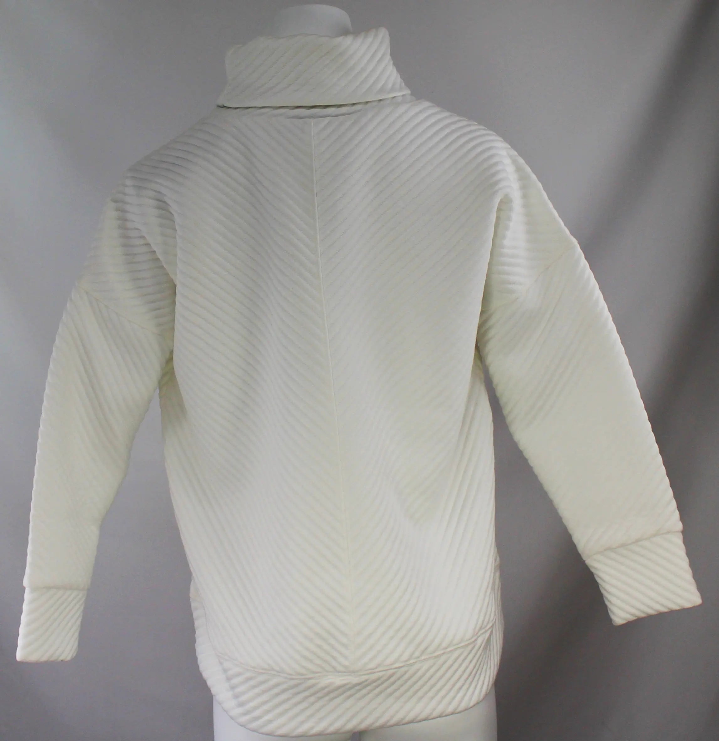 Keren Hart Classy Cozy Sweater – Luxe Texture & Comfort for Chilly Days KEREN HART