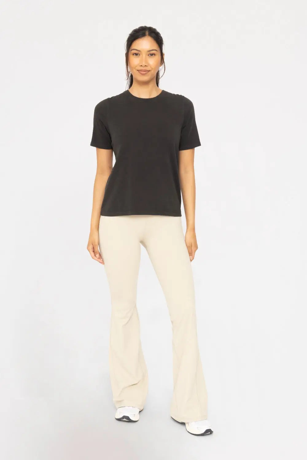 Mono B High-Waisted Flare Leggings – Sculpting, Stretchy & Ultra-Flattering