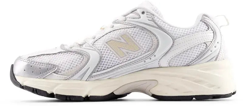 New Balance 530 – Retro Style Meets Modern Comfort NEW BALANCE