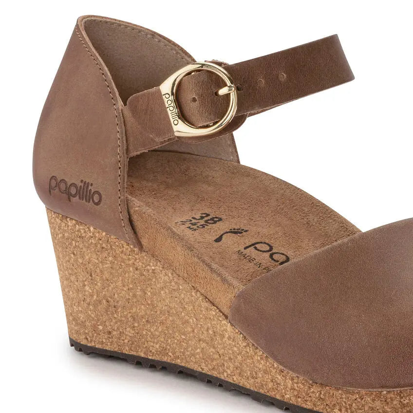 Birkenstock Mary Ring-Buckle Leather – Classic Comfort with a Stylish Twist