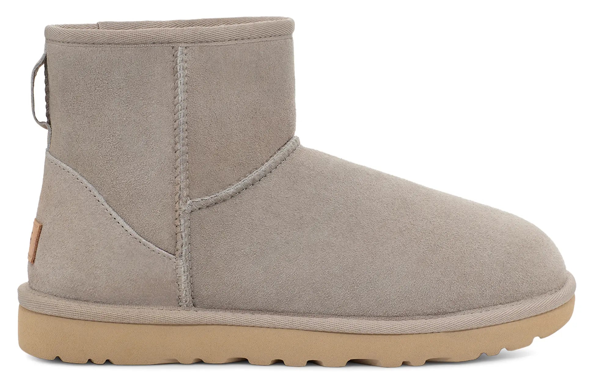 Women’s UGG Classic Mini II – Iconic Comfort & Effortless Style UGG