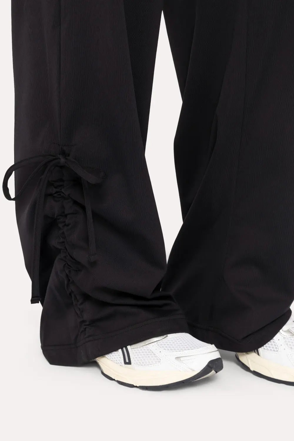 Mono B Wide Leg Pants – Sustainable, High-Waisted & Effortlessly Chic MONO B
