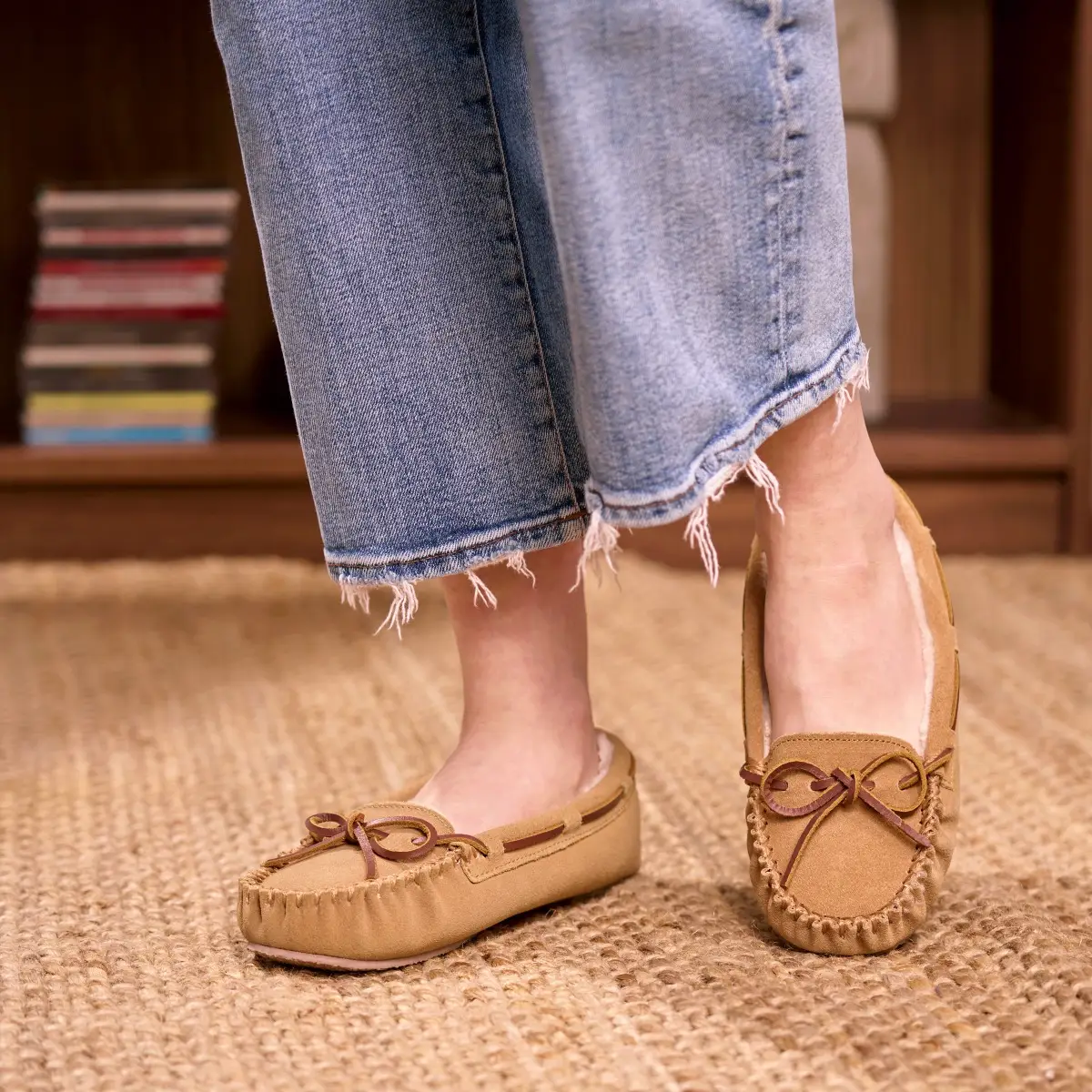 Women’s Minnetonka Cally – Classic Moccasin Style with Cozy Comfort