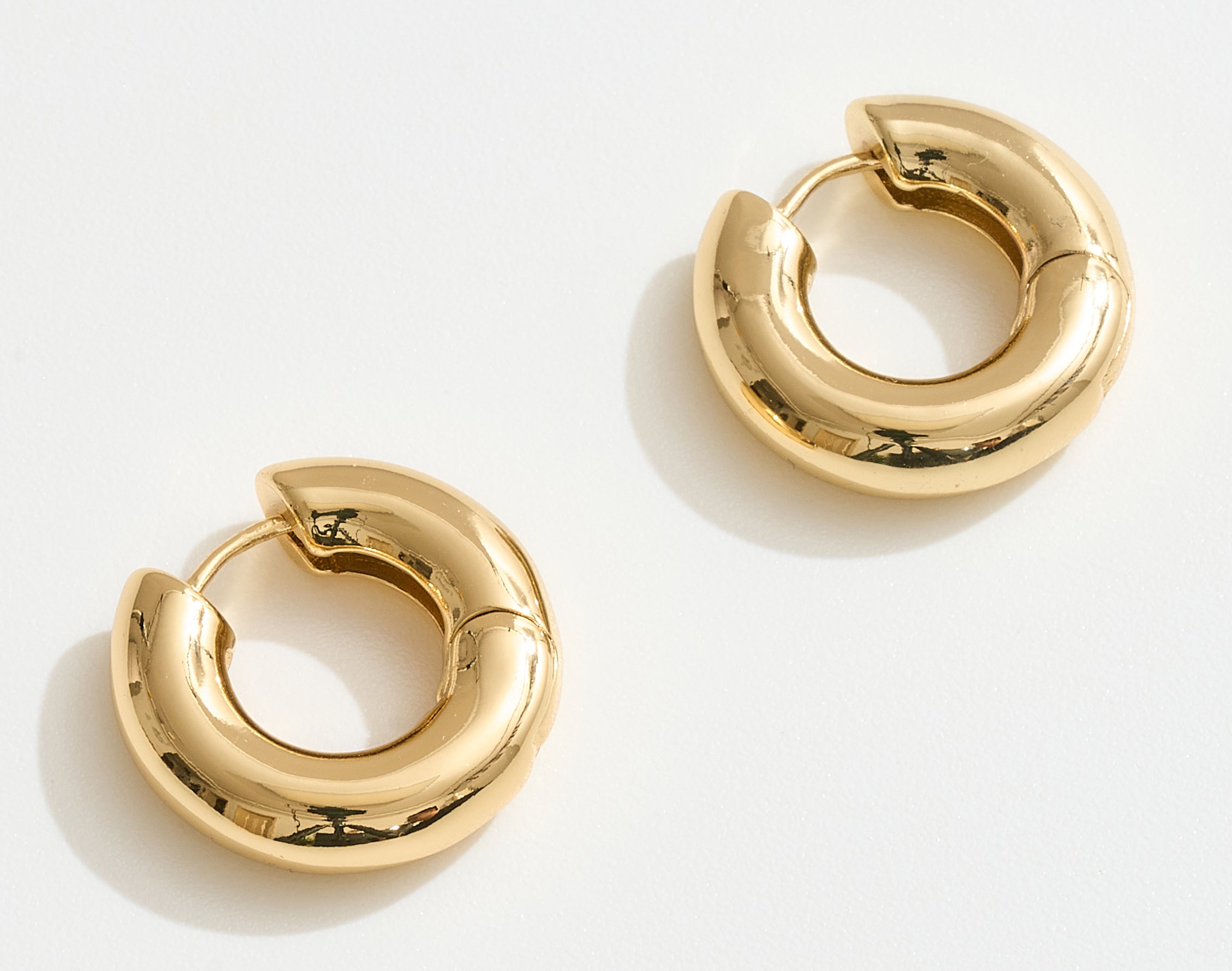 SIGNATURE MINI HOOP EARRINGS JOIA TRADING CO.