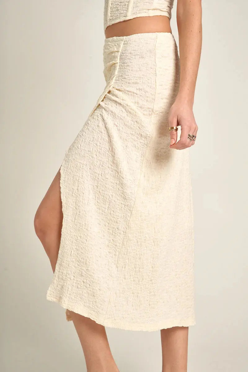 En Crème Sail Away Skirt – Textured Midi Skirt with Front Slit EN CREME