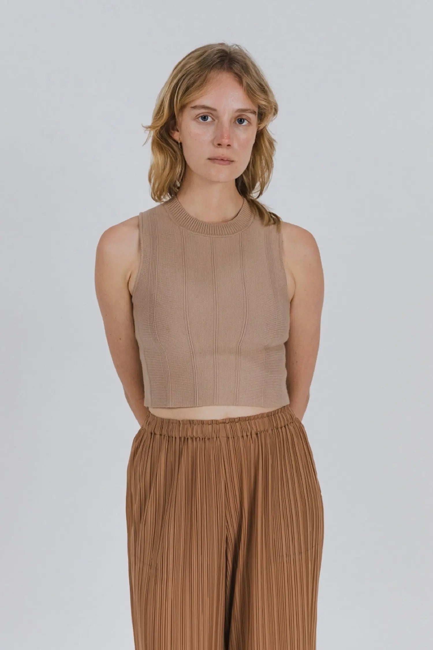 Mod Ref Farrah Top – Sleek, Chic & Perfect for Layering