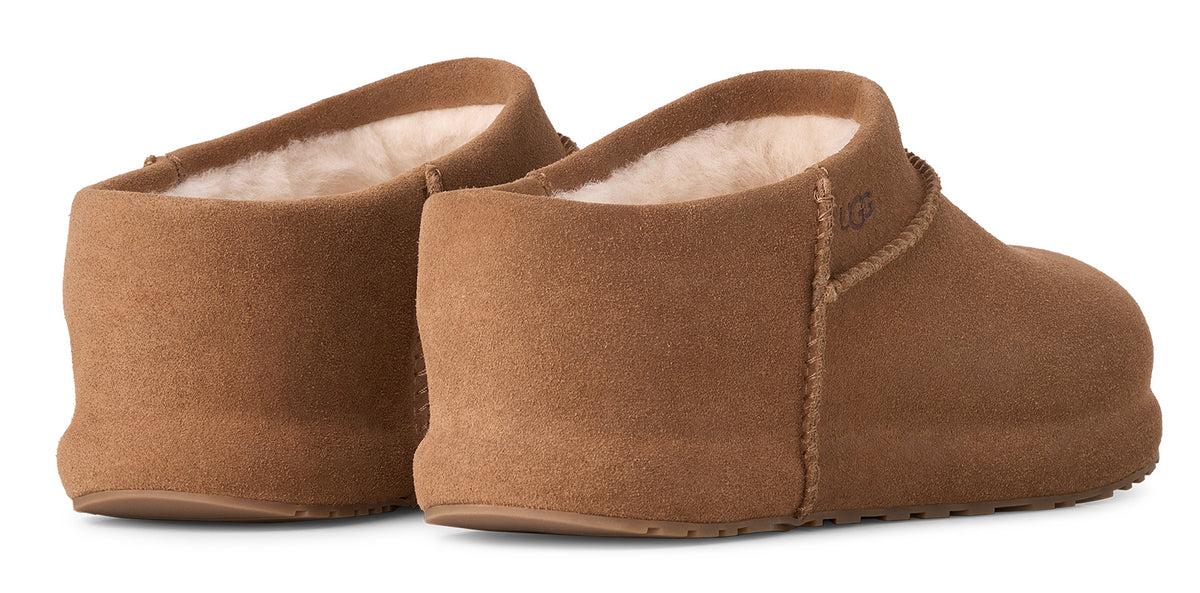 Women’s UGG Enwrap Clog – Elevated Style with Plush Comfort