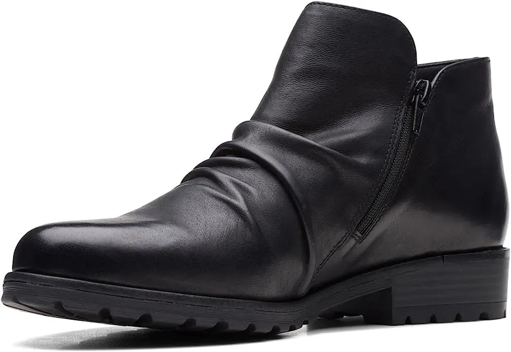 Women's Clarks Clarkwell Zip – Effortless Style with Everyday Comfort CLARKS