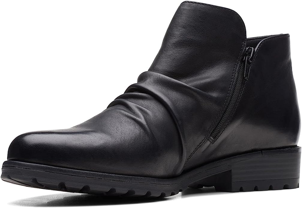 Women's Clarks Clarkwell Zip – Effortless Style with Everyday Comfort CLARKS