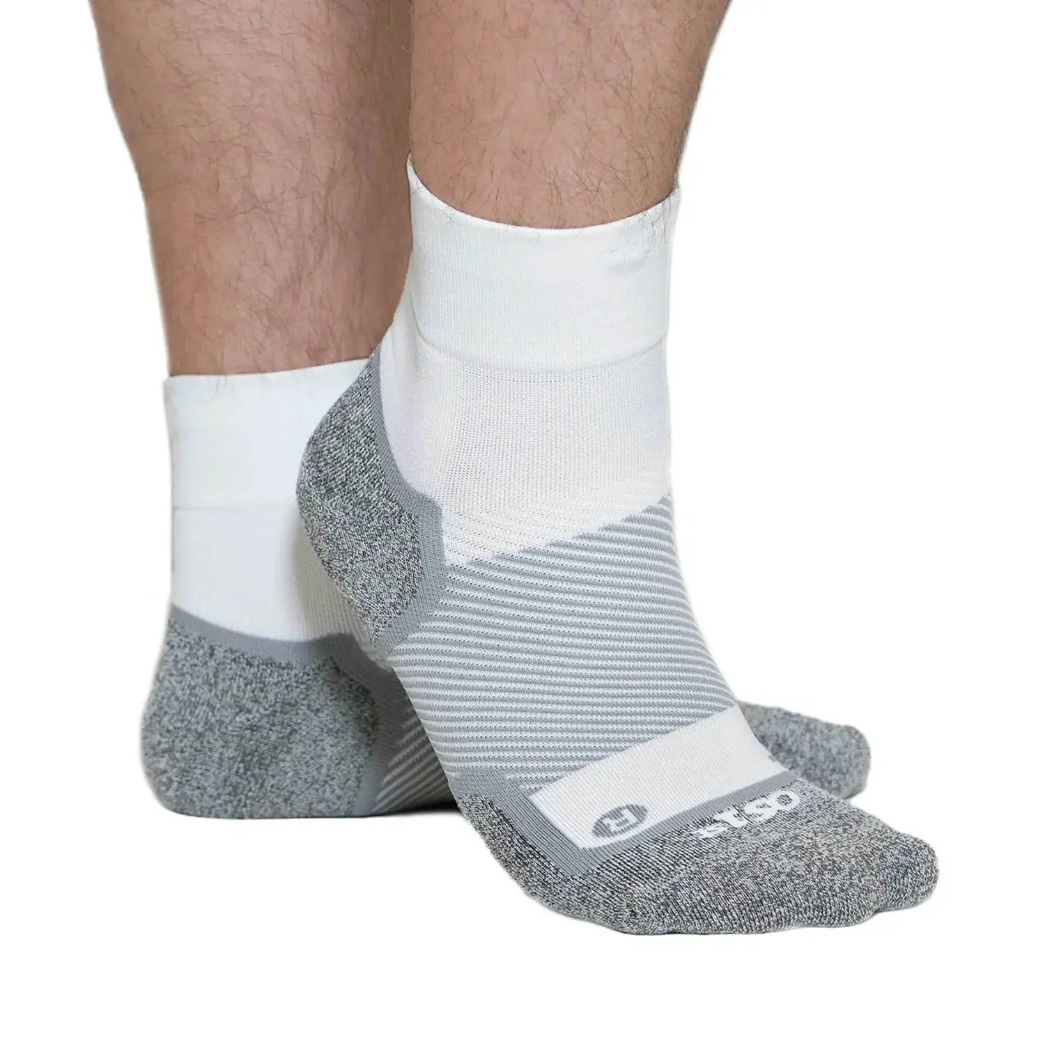OS1st Wide Wellness Performance Quarter Crew Socks – Extra Stretch for Diabetic Comfort OS1st