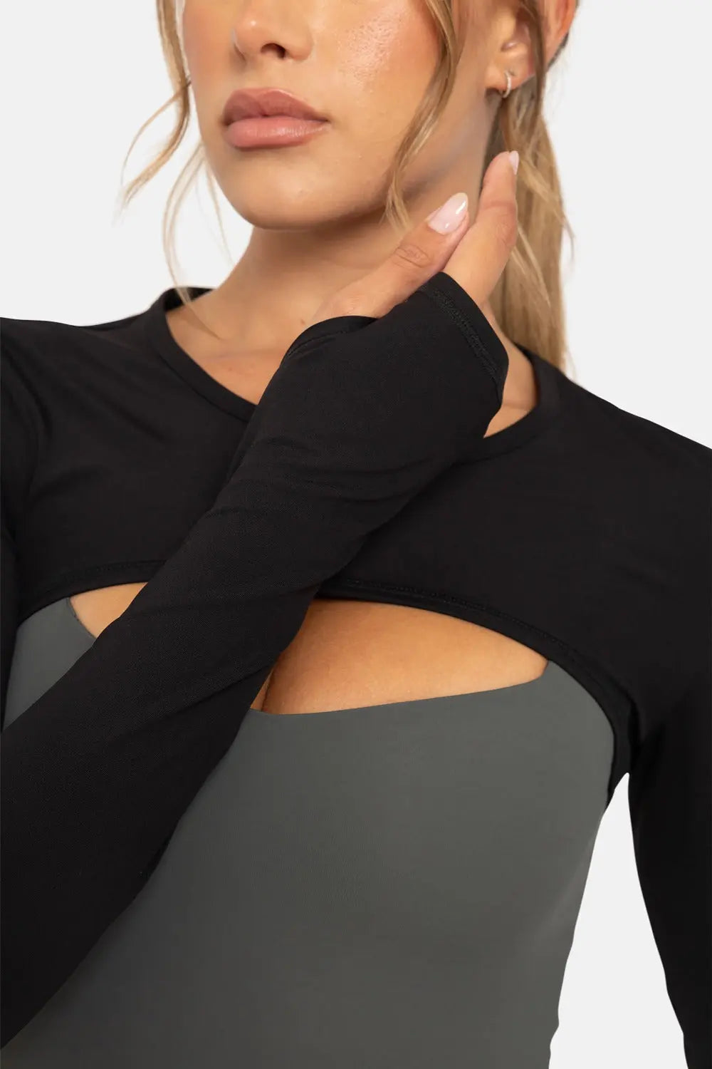 Mono B L/S Mini Shrug w/Thumbholes – Lightweight, Stretchy & Perfect for Layering MONO B