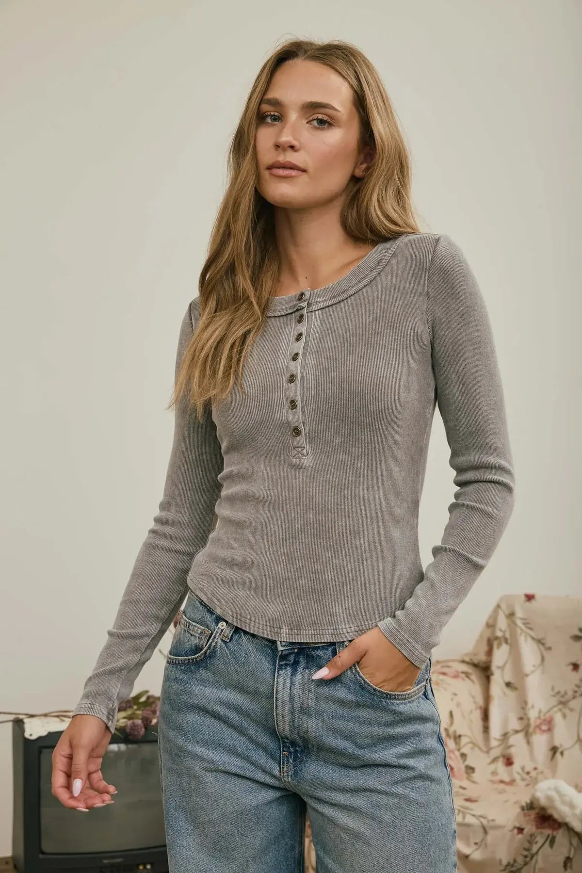 Blu Pepper Worn in Love Henley Top – Vintage-Inspired Fitted Long Sleeve