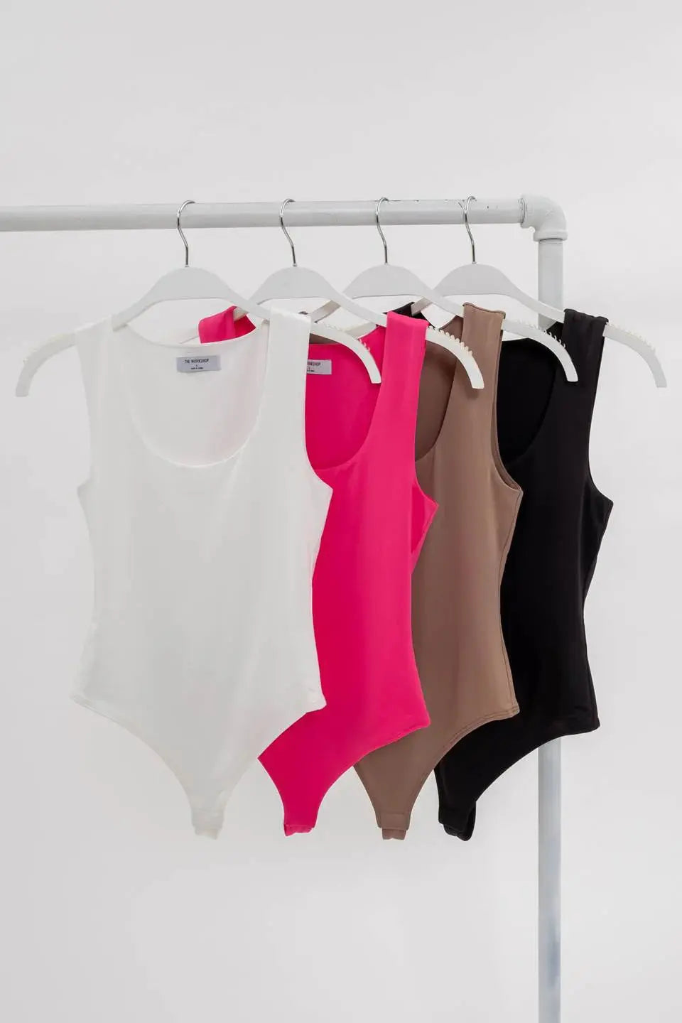 The Kylie Bodysuit WHITE-L BLU PEPPER