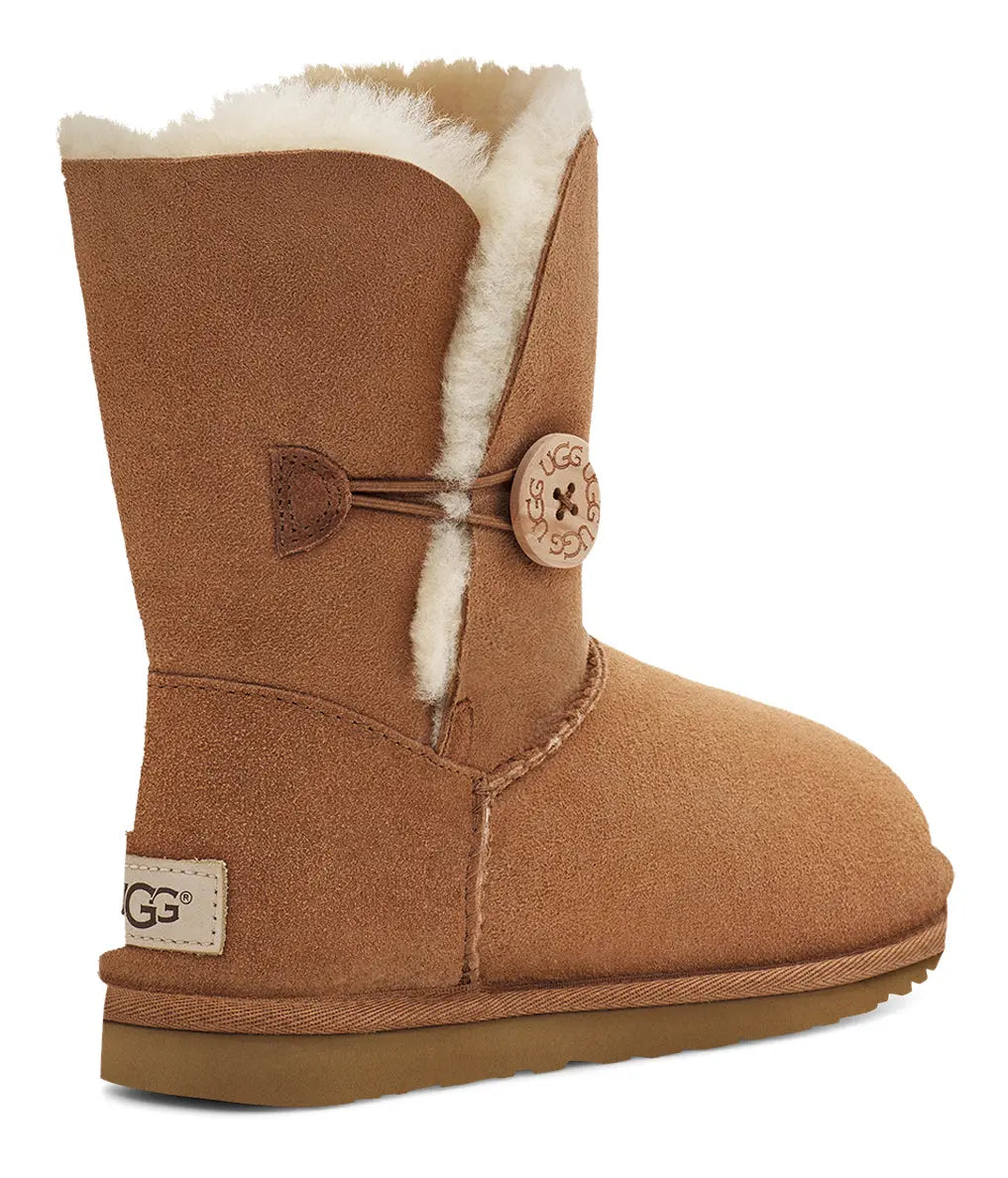 Women’s UGG Bailey Button II – Versatile Sheepskin Boot with Cozy Comfort UGG