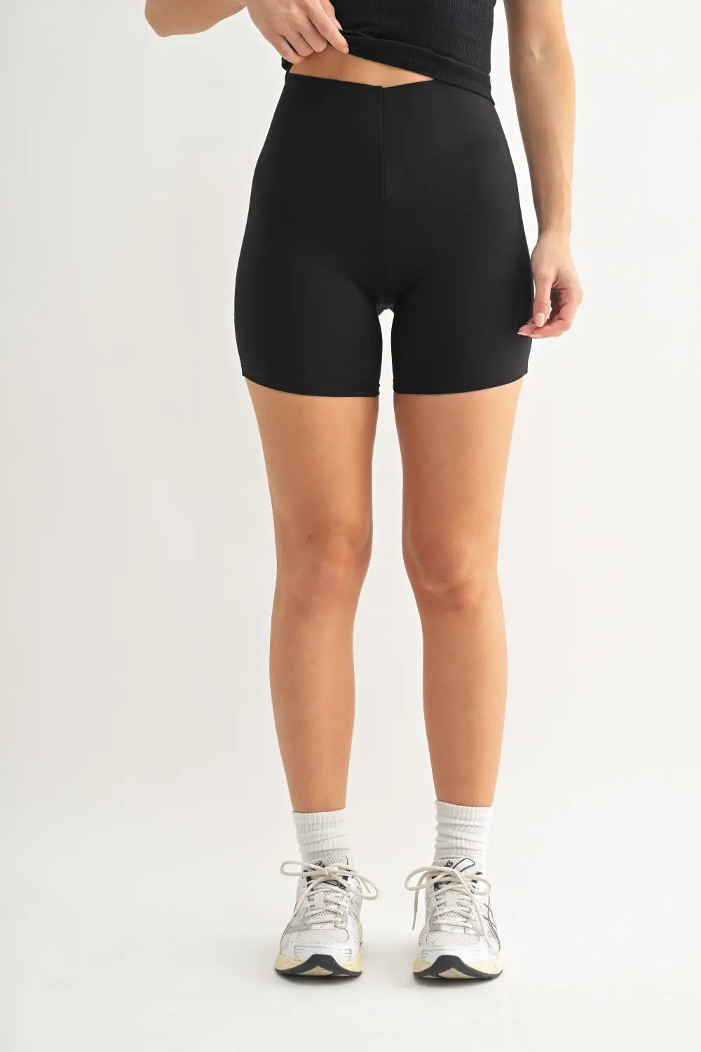 Booty-Lifting Active Shorts BLACK-L MONO B