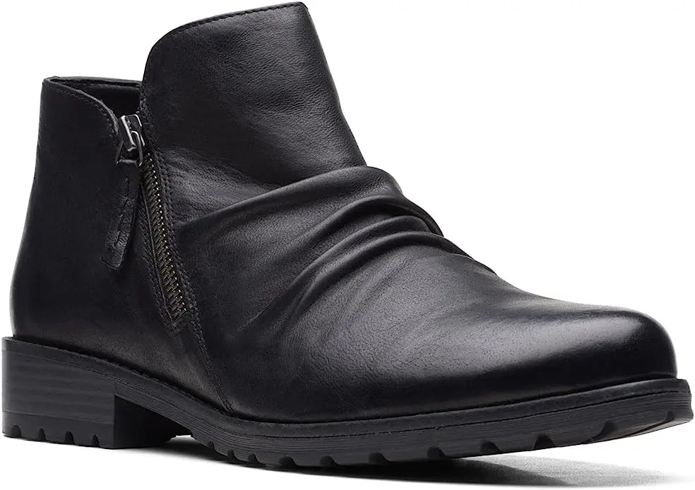 Women's Clarks Clarkwell Zip – Effortless Style with Everyday Comfort CLARKS
