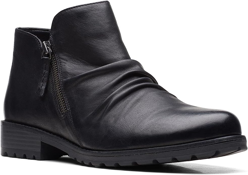 Women's Clarks Clarkwell Zip – Effortless Style with Everyday Comfort CLARKS