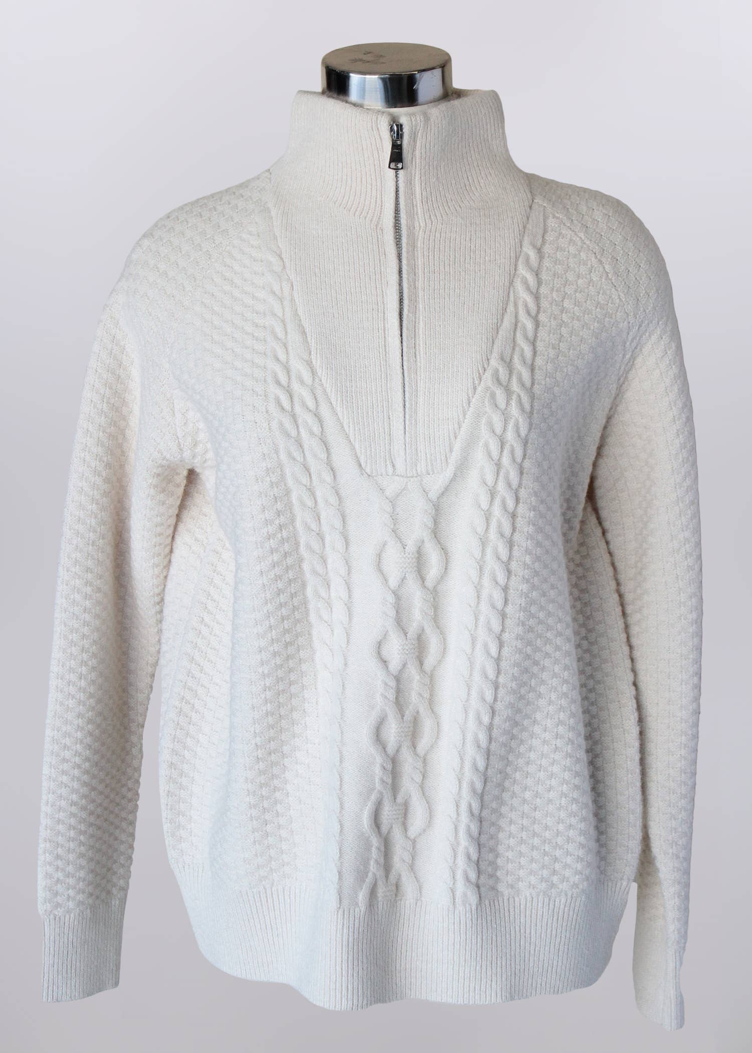 39082 Ivory S Keren Hart