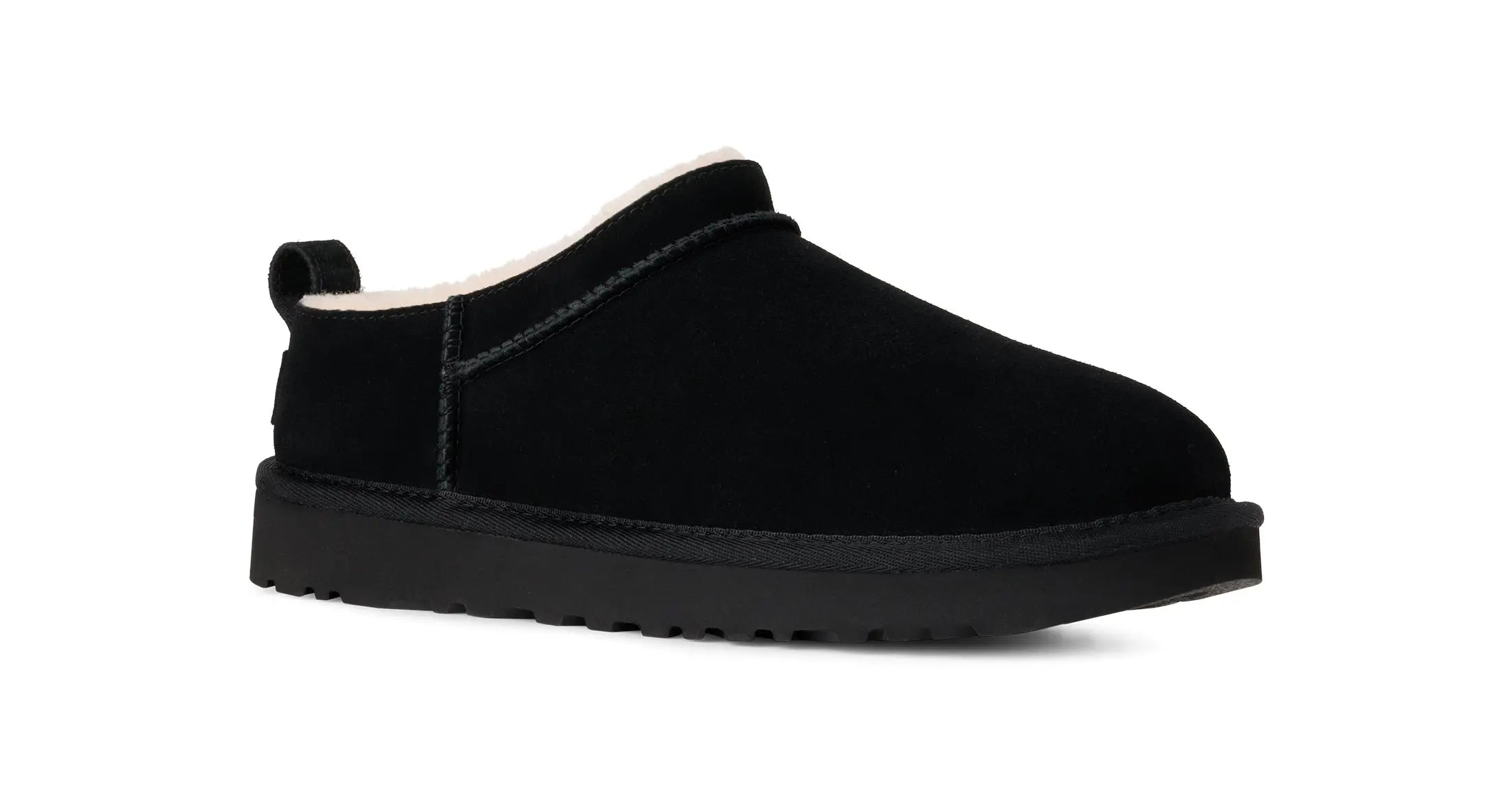 UGG Women’s Classic Micro Boot – Low-Cut Icon of Comfort BLACK / 11 UGG