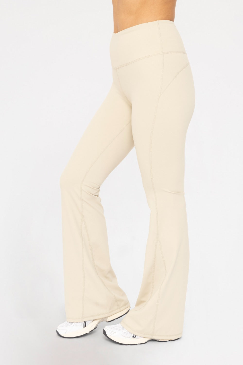 Mono B High-Waisted Flare Leggings – Sculpting, Stretchy & Ultra-Flattering MONO B