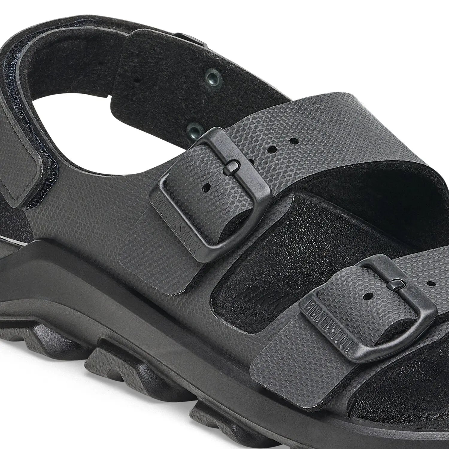 Birkenstock Mogami Terra – Rugged, Waterproof & Adventure-Ready