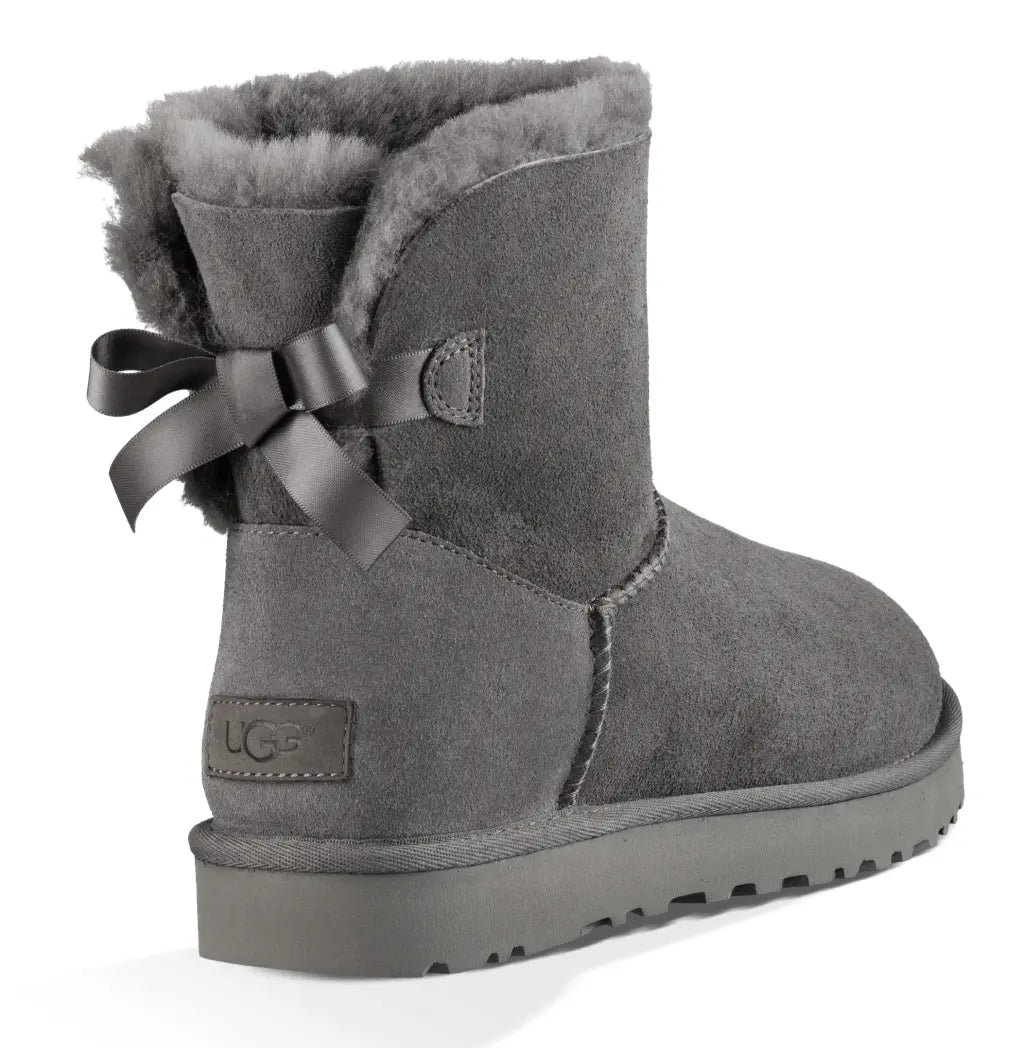 Women’s UGG Mini Bailey Bow II – Cozy Sheepskin Boot with a Feminine Touch UGG