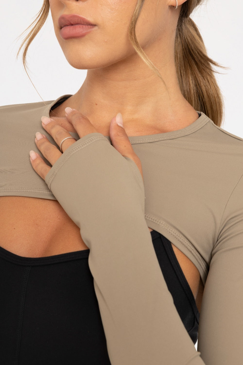 Mono B L/S Mini Shrug w/Thumbholes – Lightweight, Stretchy & Perfect for Layering MONO B