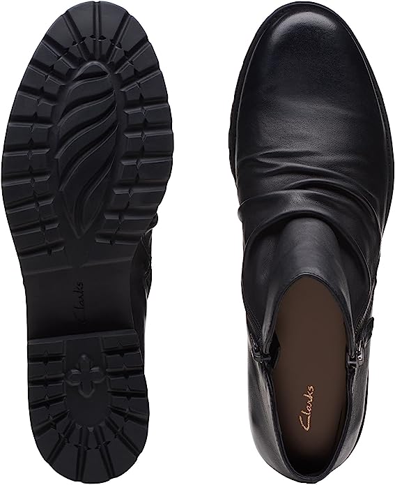 Women's Clarks Clarkwell Zip – Effortless Style with Everyday Comfort CLARKS