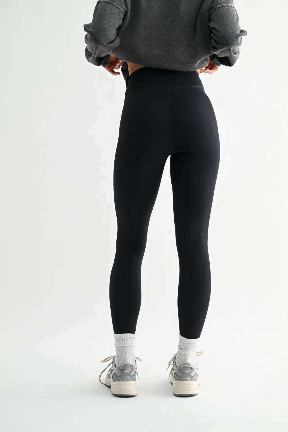 Mono B Venice Crossover Waist Leggings – Active Yoga Pants MONO B