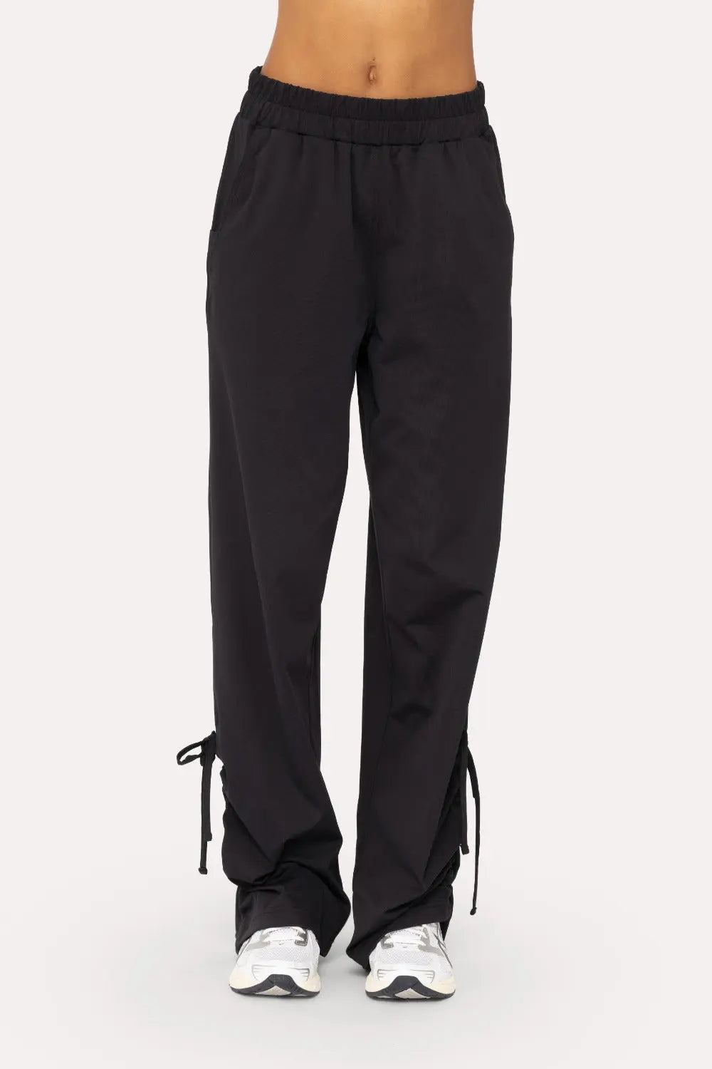 Mono B Wide Leg Pants – Sustainable, High-Waisted & Effortlessly Chic MONO B