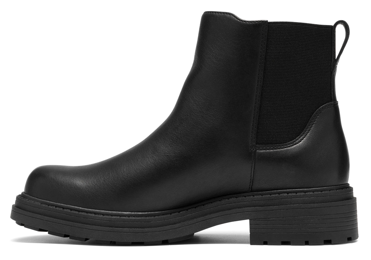 Women’s Clarks Orinoco3 Zip Waterproof – Classic Style Built for Winter