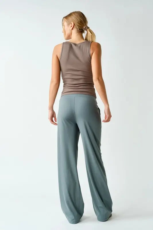 Mono B Ribbed Square Neck Tank – Everyday Fitted Tank
