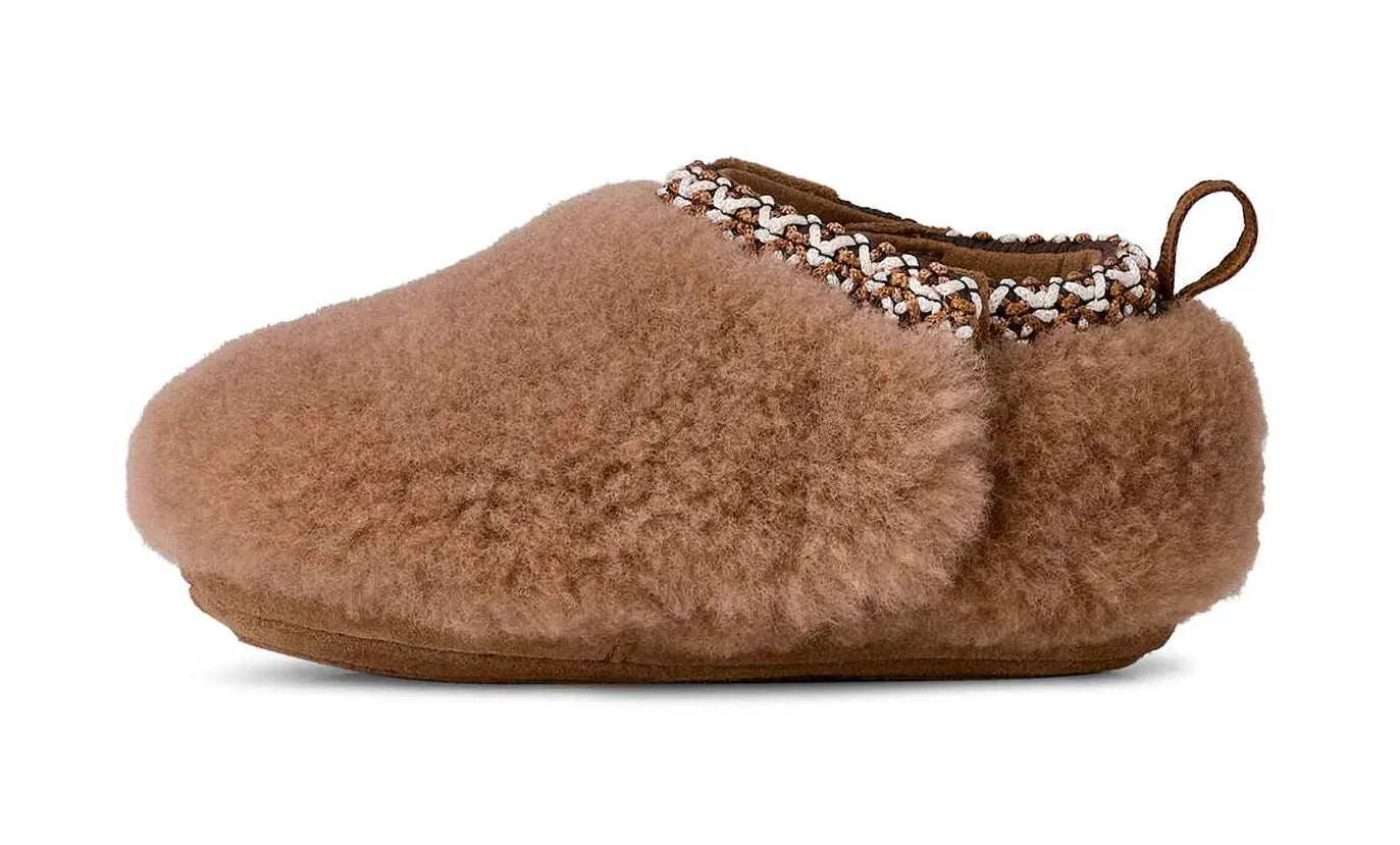 Infant UGG Tasman Maxi Curly – Adorable, Cozy, and Easy to Wear UGG