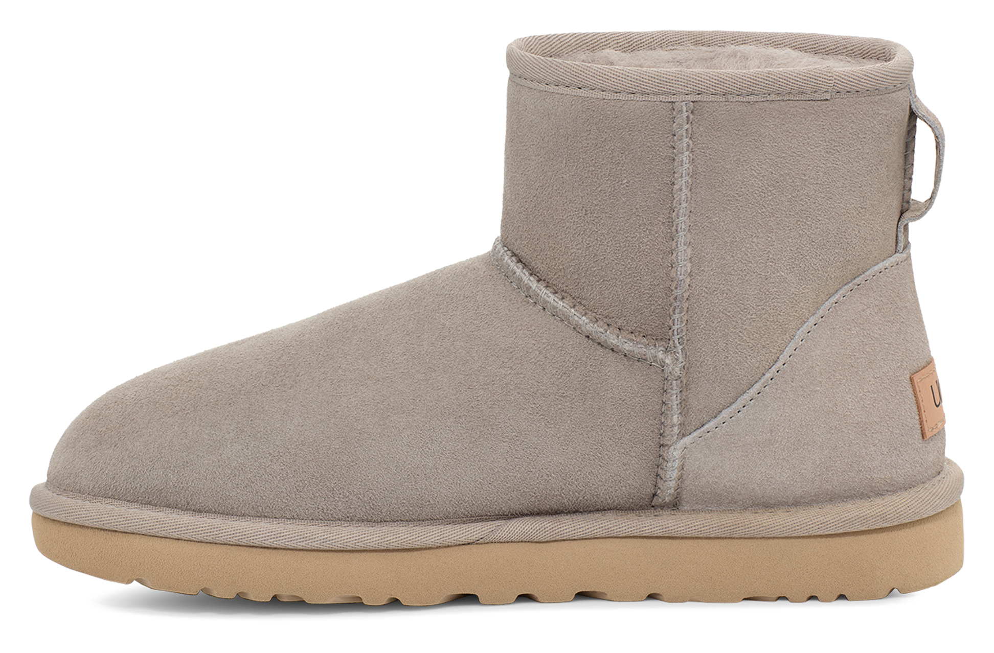 Women’s UGG Classic Mini II – Iconic Comfort & Effortless Style