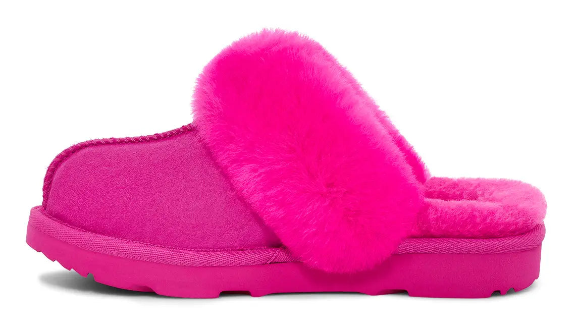 Kids’ UGG Cozy II – Soft & Fluffy Slip-On Slipper for Indoor & Outdoor Wear    UGG