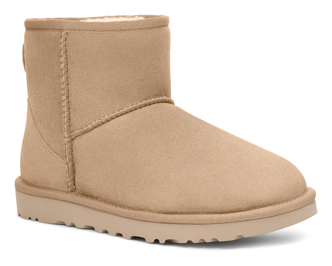Women’s UGG Classic Mini II – Iconic Comfort & Effortless Style