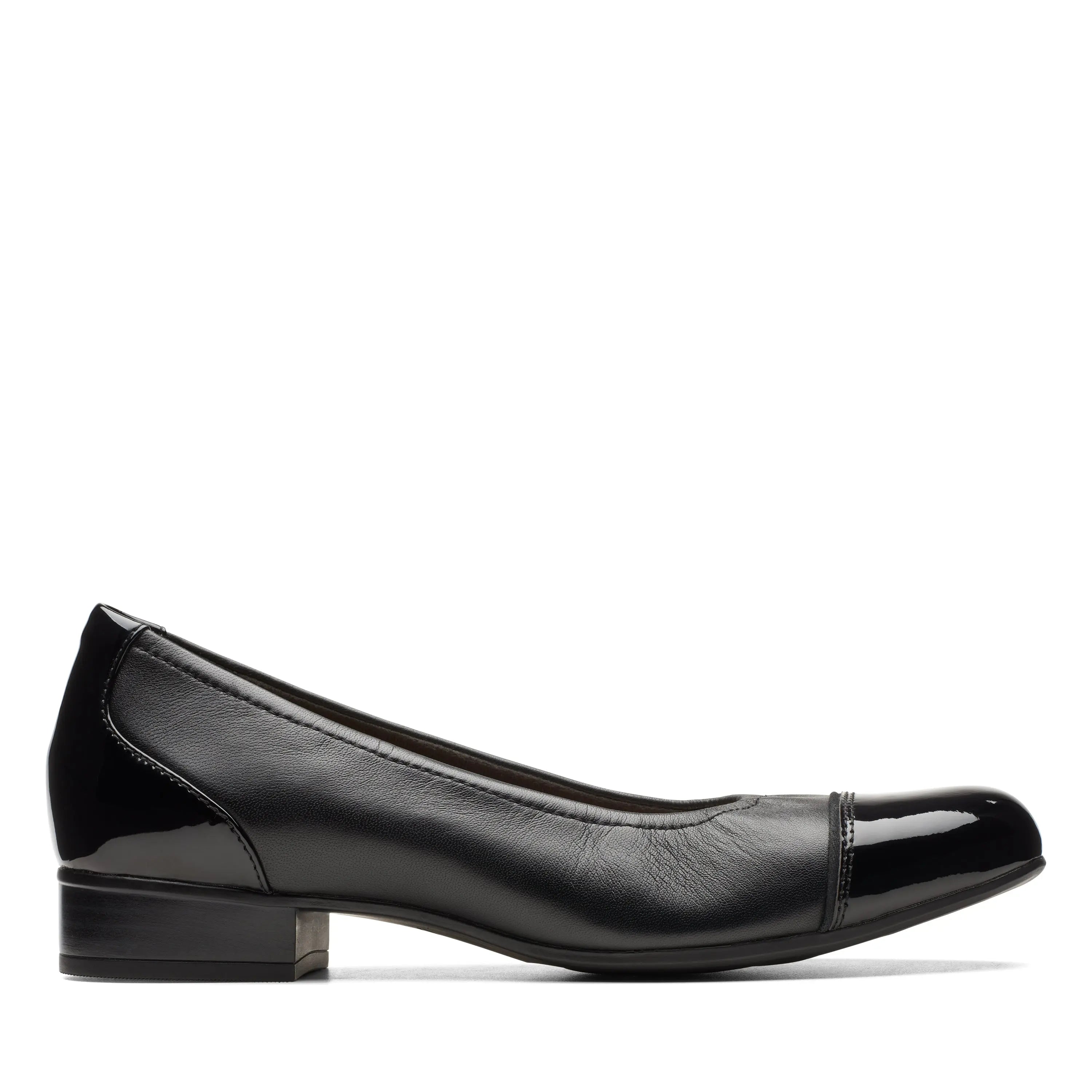 Clarks Women’s Juliet Step – Leather Cap-Toe Slip-On Flat CLARKS