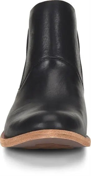 Kork-Ease Ryder – A Modern Take on the Classic Ankle Bootie